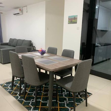 4A Icon Residence كُوالا تيرينغانو المظهر الخارجي الصورة