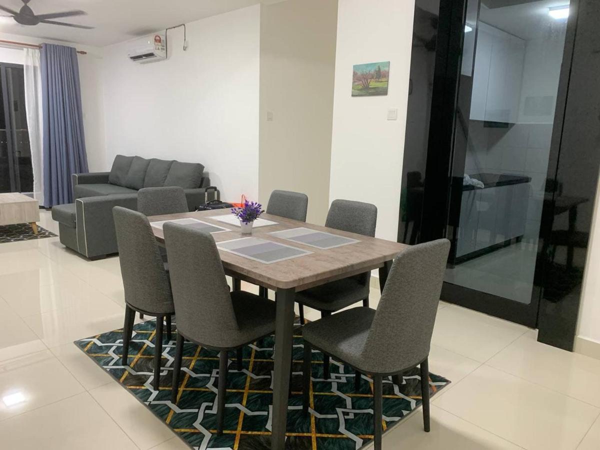 4A Icon Residence كُوالا تيرينغانو المظهر الخارجي الصورة
